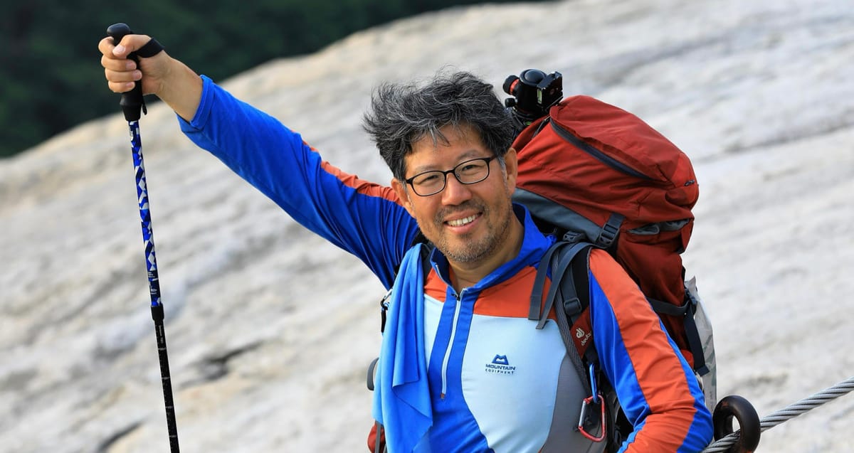 “산과 바다, 인문학과 나눔을 연결하다” 희망일출투어 강희갑 대표